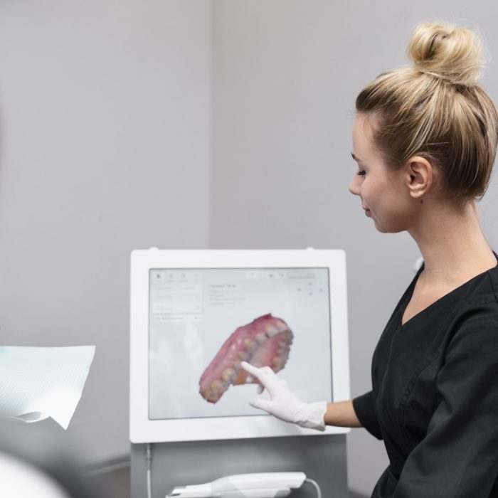 close-up-dentist-explaining-image